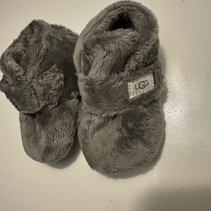 Ugg Bixbee booties in Grey size 4/5